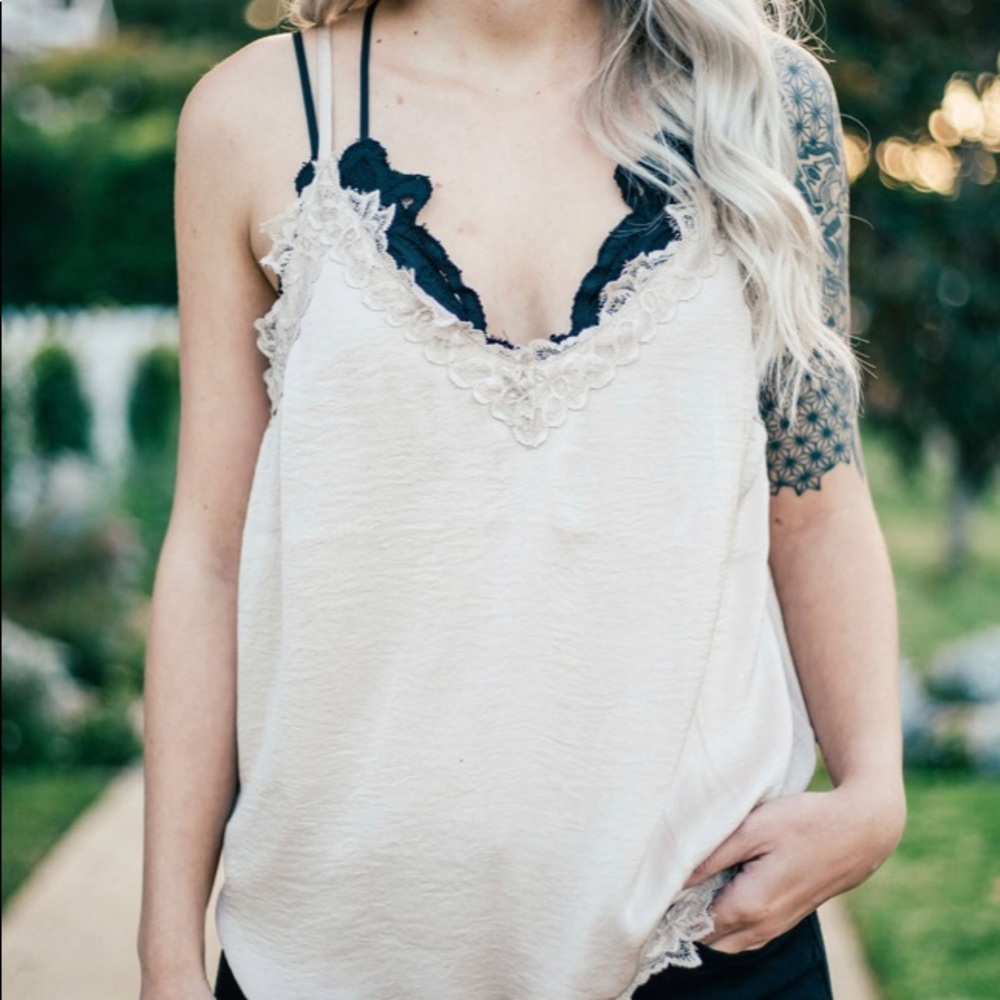 Here for the Party Lace Cami - Champagne